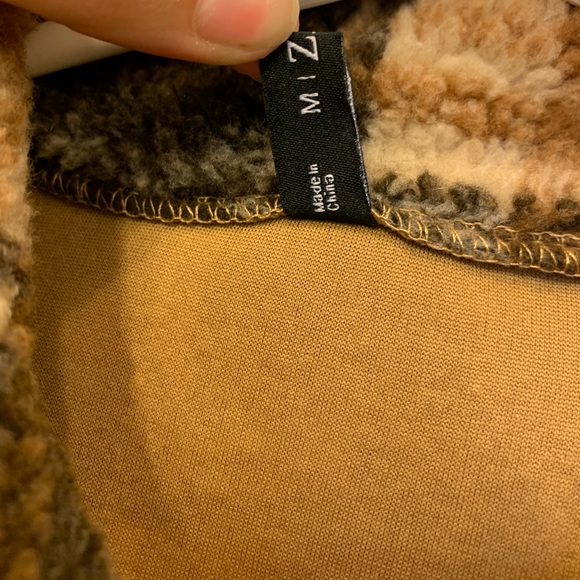 ZAFUL Fleece Plaid Cropped Jacket. Size M. - Picture 5 of 9